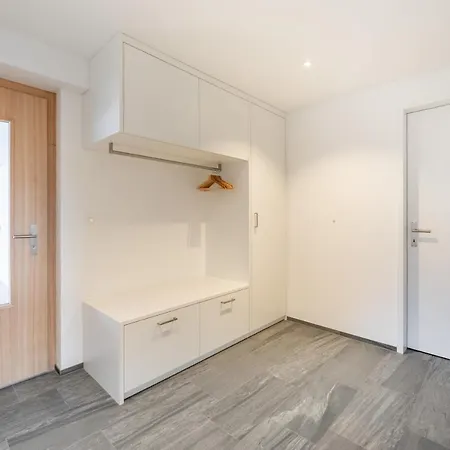 Laax Homes - Casa Majo 3,5 * Flims