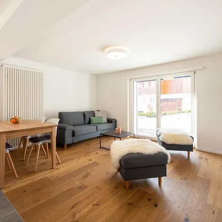 Laax Homes - Casa Majo 3,5 Apartamento Flims